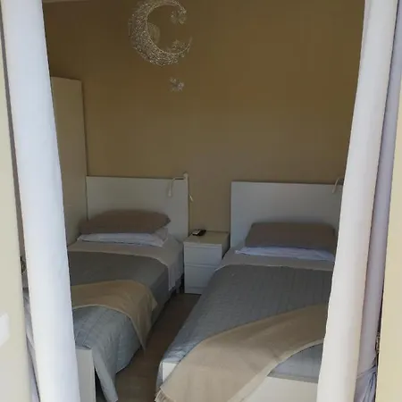 Sashome Apartment